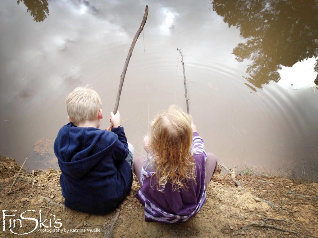 FinSkis Catching Yabbies