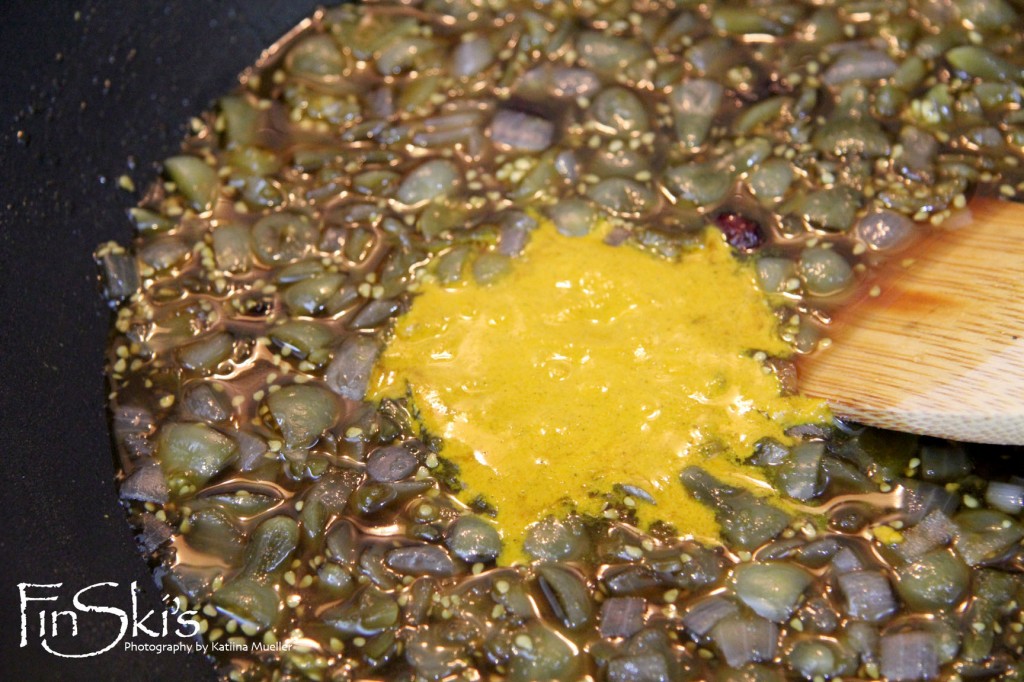 Curried Green Tomato and Cranberry Relish