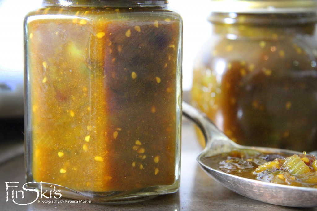 Curried Green Tomatoes and Cranberry Relish