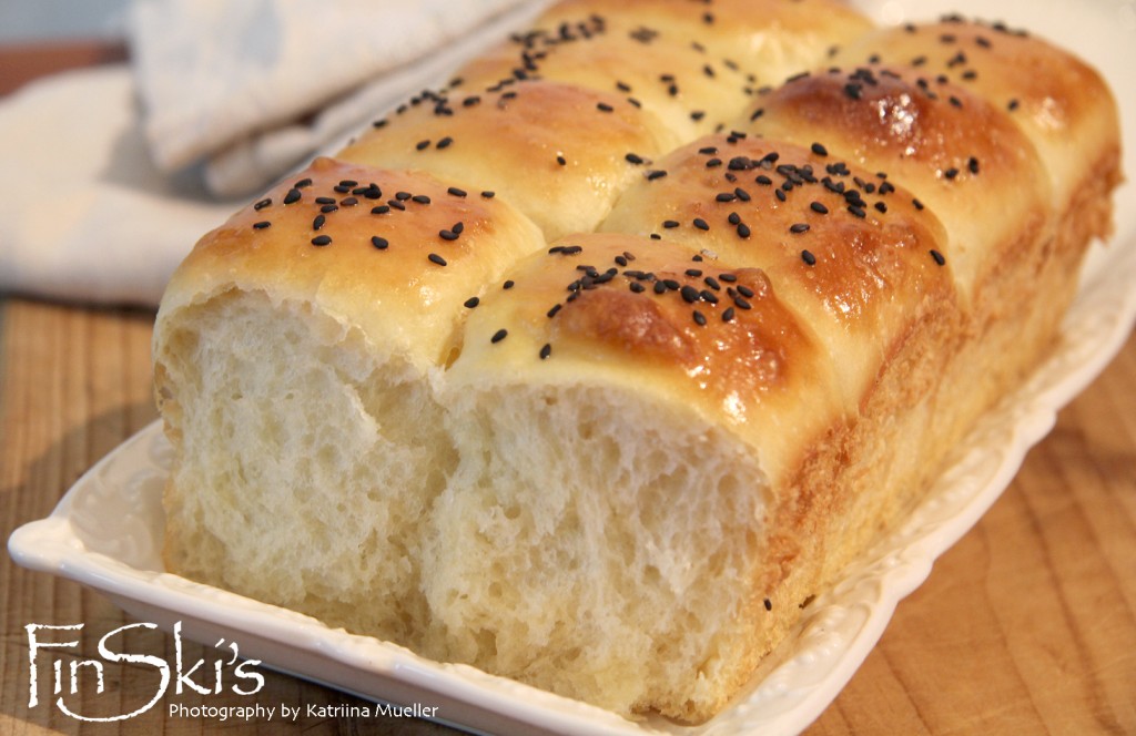 Sweet Yoghurt Bread Rolls