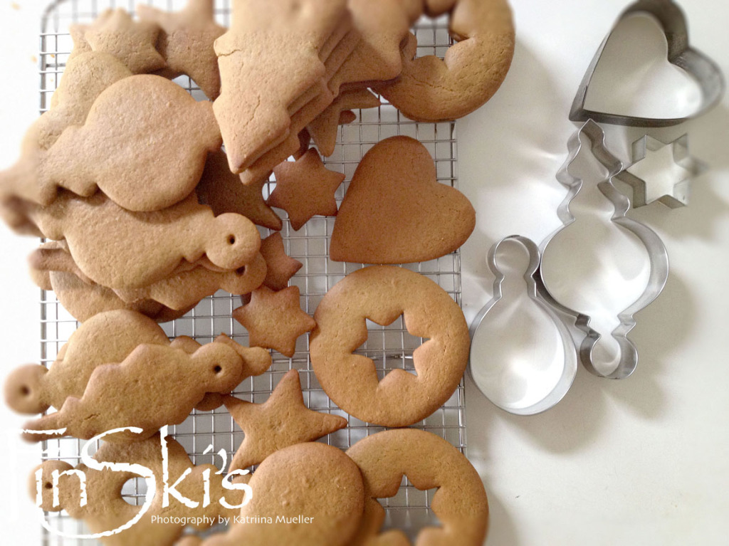 Traditional Finnish Gingerbread Biscuits – Piparkakut