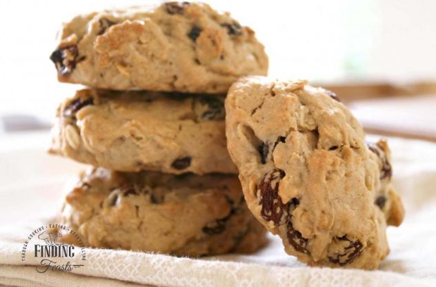 Chunky Oat & Raisin Cookies